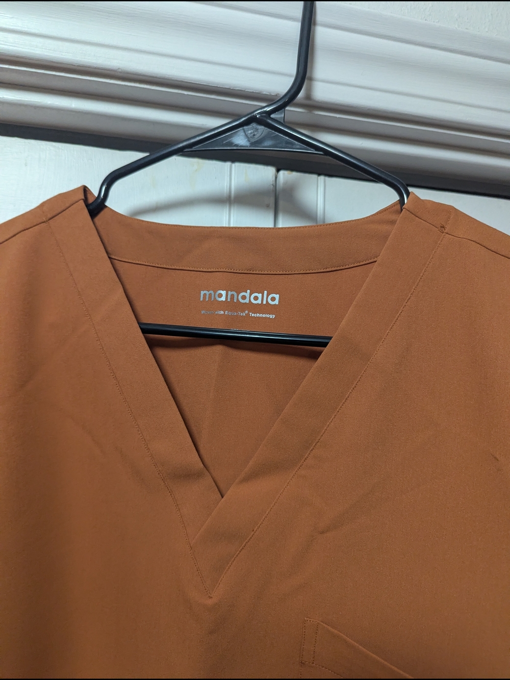 Mandala Men's V-Neck Short Sleeve Top in Rust - Picture 2 of 6